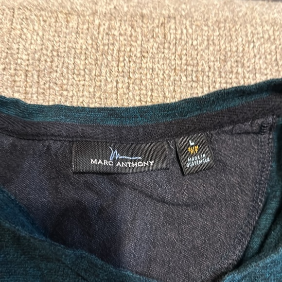 Marc Anthony - Picture 2 of 7